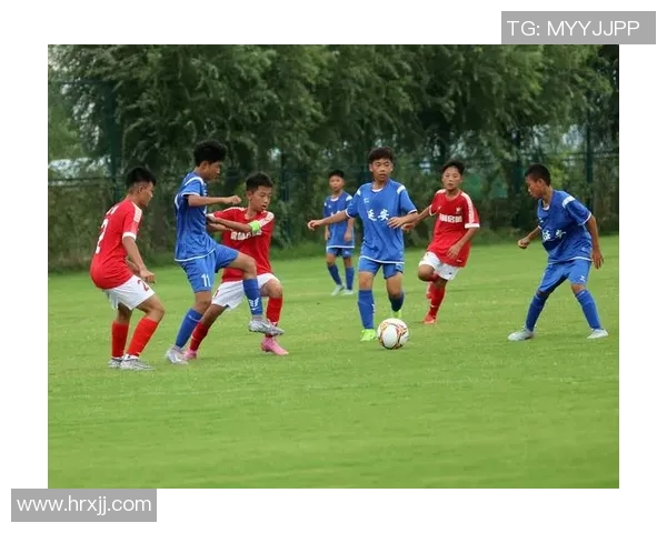 回顾2022年足球明星们参与的精彩赛事与表现分析